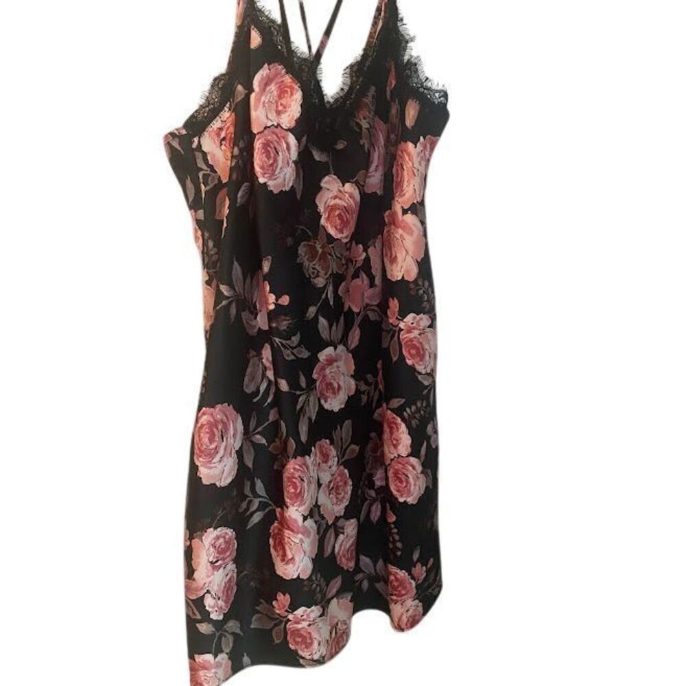 Gorgeous Black Floral Nightie Pink Roses Print‎ Lace Trim V-Neck EUC